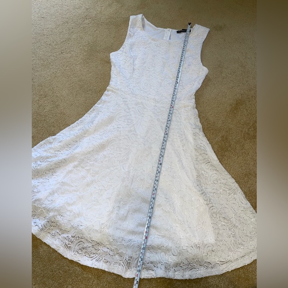 💍 *Bridal* Lacy White Dress - Fit & Flare - Super Cute! - Picture 4 of 6